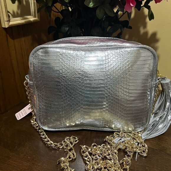 NWT Victoria's Secret crossbody purse silver with chain tassel - Picture 3 of 5
